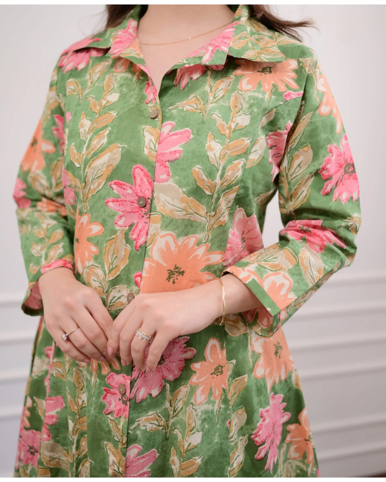 Vibrant Green Floral Cotton Kurti Pant Set preview